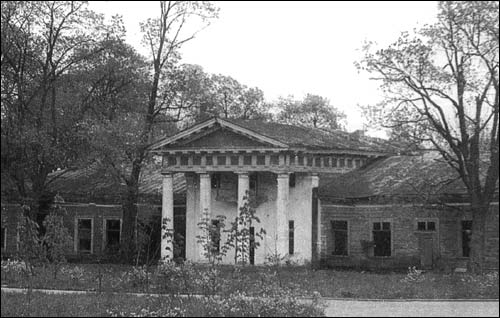 Krasnaja Zviazda (Radzivilimonty). Manor of Radziwiłł