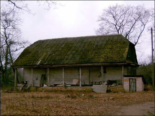  - Dwór Strzałków. Spichlerz