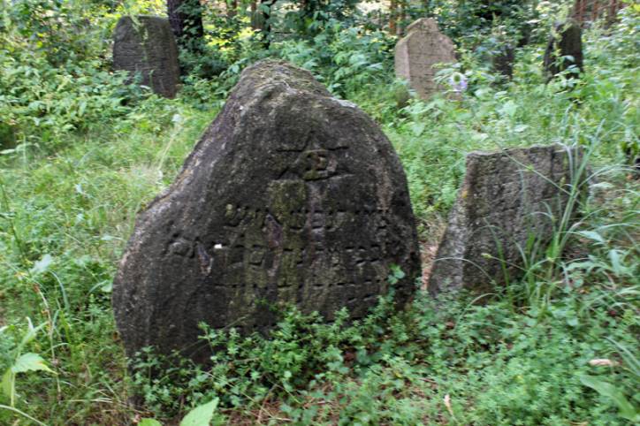 Bóbr. Cmentarz żydowski