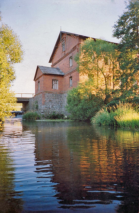  - Water-mill . 