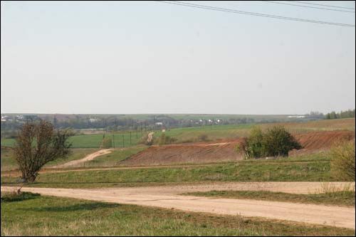  - Krajobrazy . Droga w pobliżu wsi, 04 2009