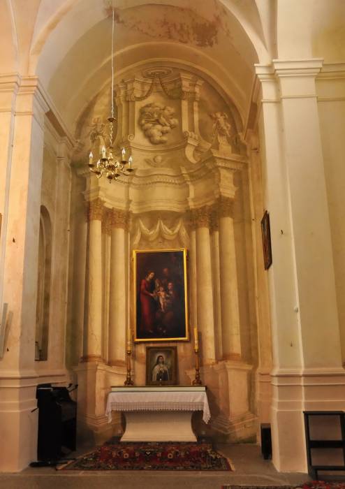  - Catholic church of the Assumption of the Blessed Virgin Mary Interior. 