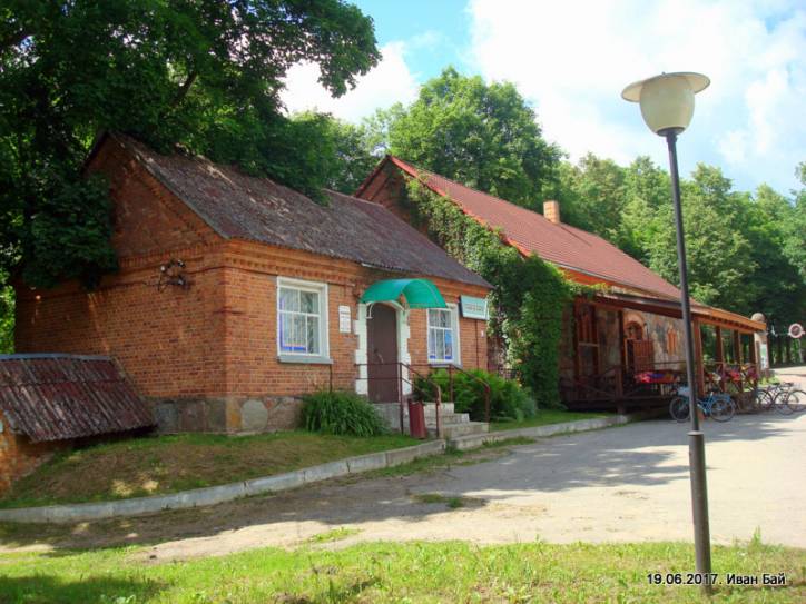  - Усадебно-парковый ансамбль Старжинских. 