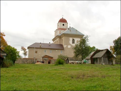 Krzywicze. Kościół św. Apostoła Andrzeja i klasztor