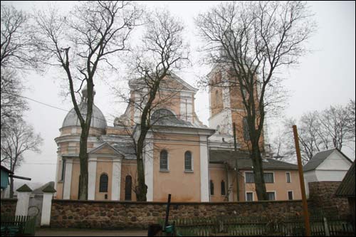  - Kościół Św. Mikołaja. Widok tylnej fasady