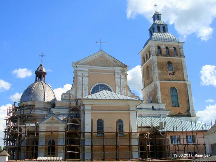 Świr. Kościół Św. Mikołaja