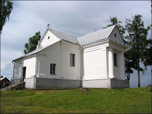 Szemetowo. Kościół M.B. Nieustającej Pomocy
