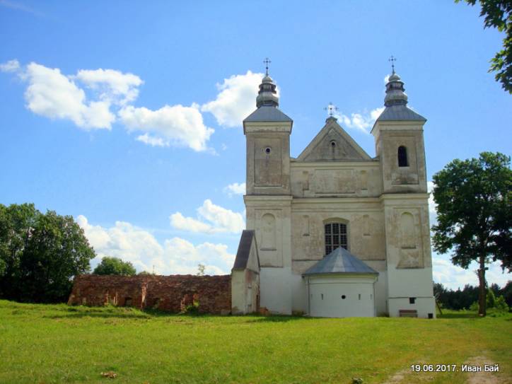  - Касцёл Святой Тройцы. 