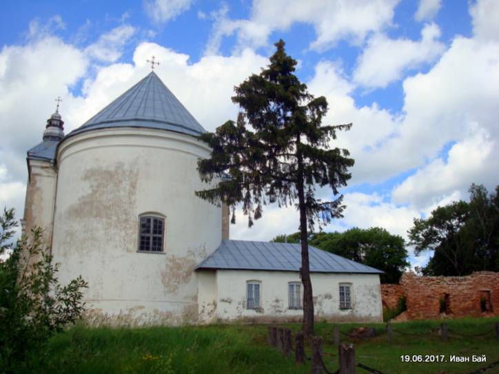  - Касцёл Святой Тройцы. 