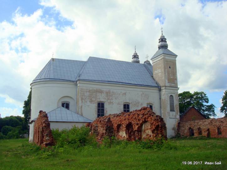  - Касцёл Святой Тройцы. 