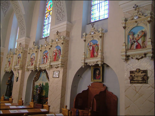 Деревная. Костёл Благовещения Деве Марии