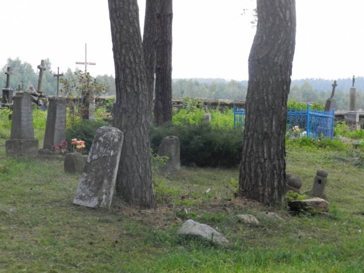 Dzieraŭnaja. cemetery Catholic