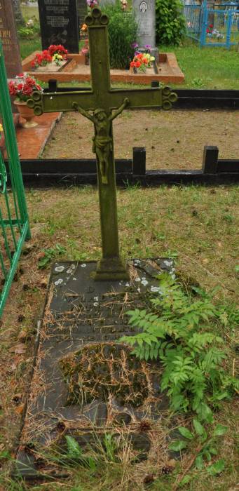 Dzieraŭnaja. cemetery Catholic