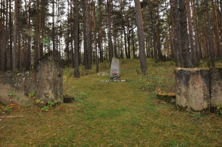 Świerżeń Nowy. Cmentarz żydowski