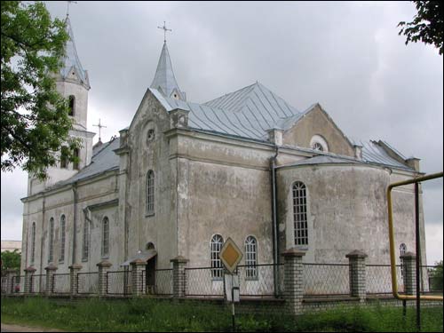  - Касцёл Святога Юр'я і Божай Маці. Выгляд з боку апсіды