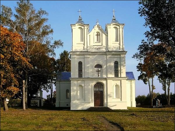 Višnieva. Catholic church of St. Mary