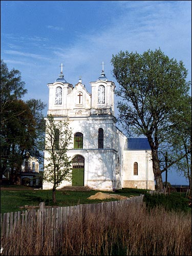Višnieva. Catholic church of St. Mary