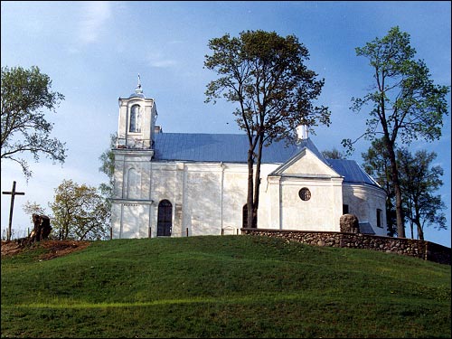 Višnieva. Catholic church of St. Mary