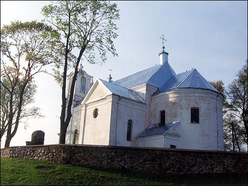 Višnieva. Catholic church of St. Mary