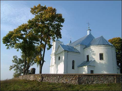 Višnieva. Catholic church of St. Mary