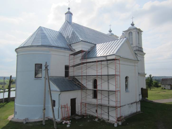 Višnieva. Catholic church of St. Mary