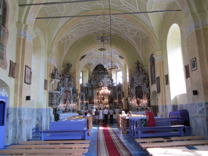 Višnieva. Catholic church of St. Mary