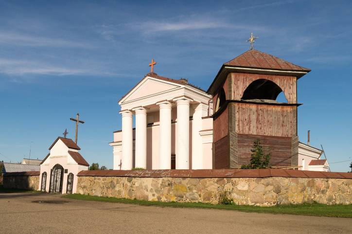 Daŭhinava. Catholic church of St. Stanislaus