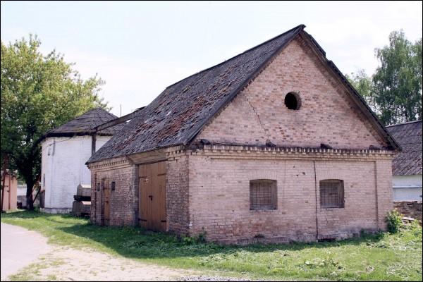 Pieski Stare. Gorzelnia 