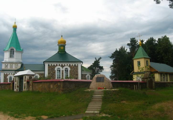 Kasuta.  Orthodox church of St. Peter and St. Paul