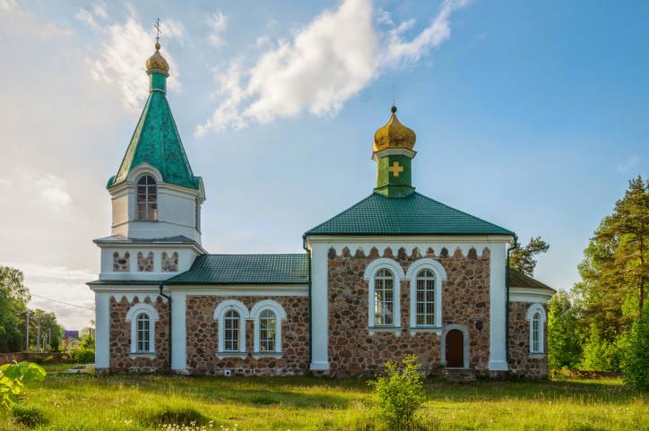 Kasuta. Orthodox church of St. Peter and St. Paul