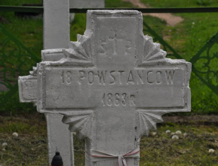 Kuraniec.  Tomb of insurgents of 1863-64 and Polish soldiers of 1920