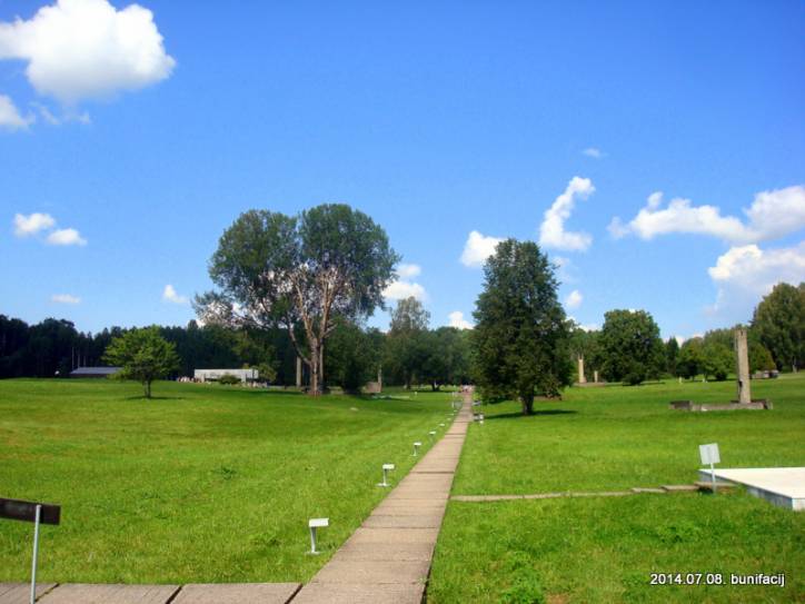  -  Kompleks monumentalny 'Chatyń'. 