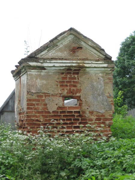 Vialikaja Servač. Small chapel 