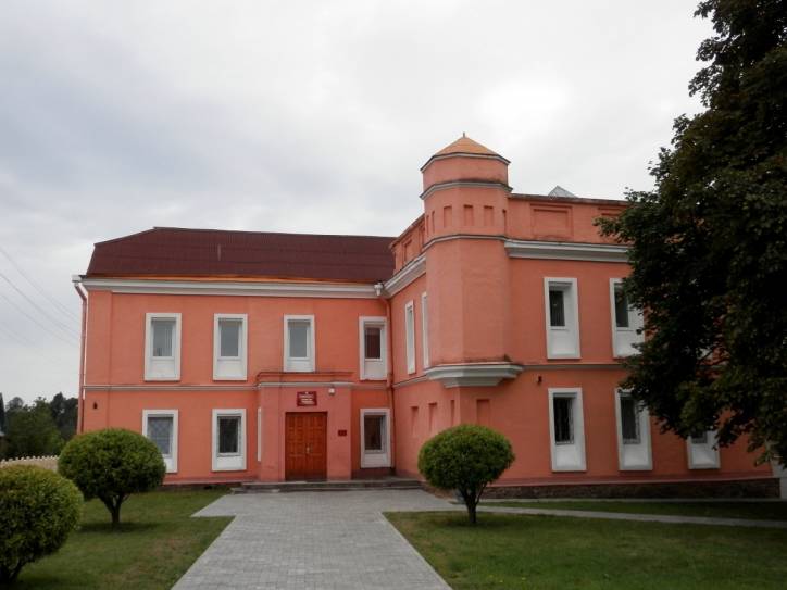Ivianiec. In town 