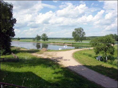 Szemetowo. Dwór gospodarczy Skirmunttów