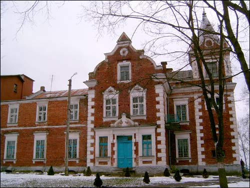 Łuszczyki. Zespół dworsko-parkowy 