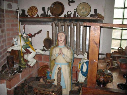 Rakaŭ.  Januškievič's Museum-gallery