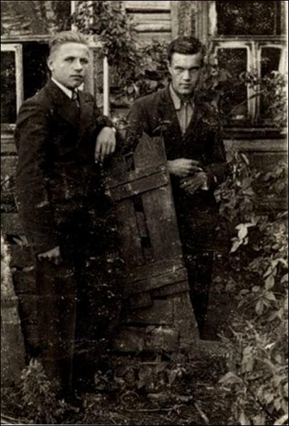  -  Residents of Kleck in old photographs. Residents of Zawalna str. in Kleck, 1930.