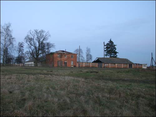  - Dwór Wojniłłowiczów. Pozostałość zabudowań dworskich