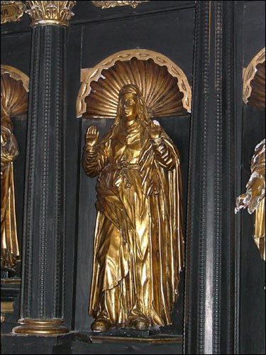  - Kościół Wniebowzięcia NMP Ołtarz w kaplicy Św. Barbary. Św. Elżbieta