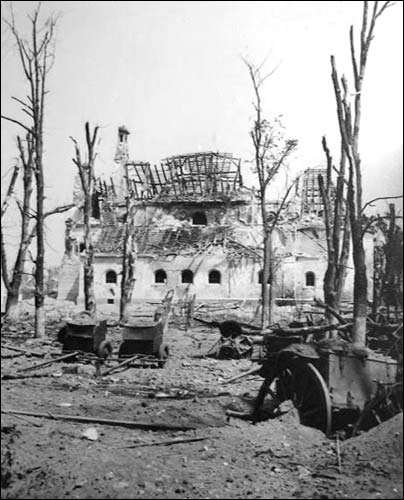  - Town photos from WWII period . Former garrison church. After September of 1939 was the club of the Red Army. Photo 1941-44