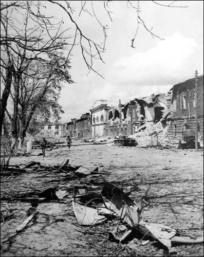  - Town photos from WWII period . Brest fortress. Photo of unknown nazi soldier. 1941-43