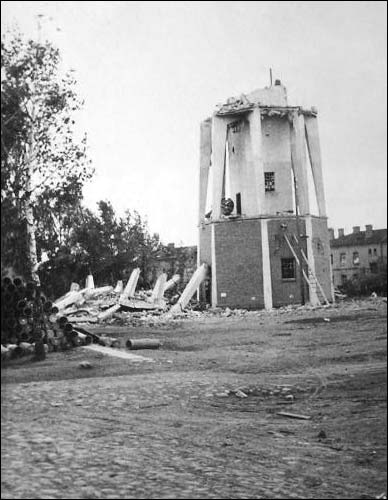  - Town photos from WWII period . Brest. Ruins. 1941-44