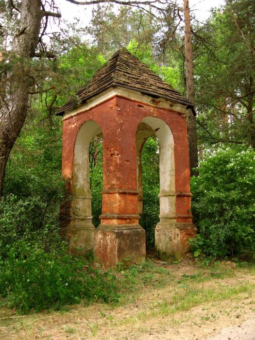  - Road chapel . 