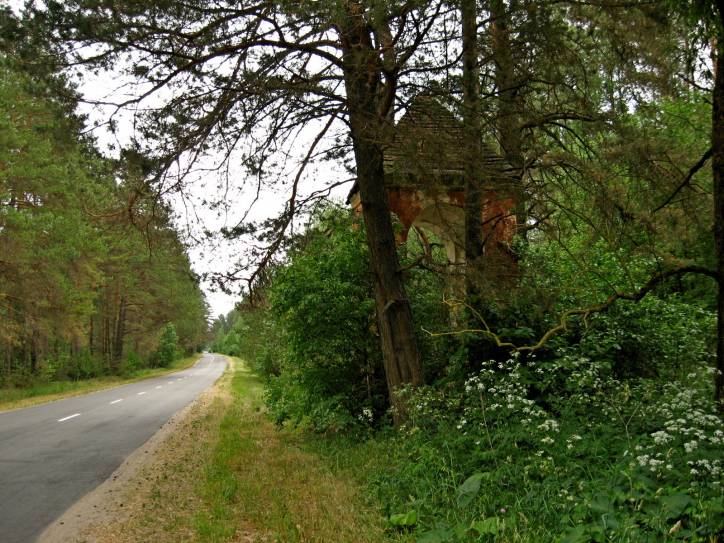  - Road chapel . 