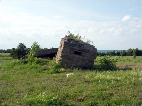Nanosy. Umocnienia obronne Obronne umocnienia z czasów I wojny światowej