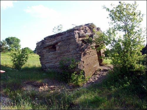 Nanosy. Umocnienia obronne Obronne umocnienia z czasów I wojny światowej