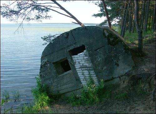 Nanosy. Umocnienia obronne Obronne umocnienia z czasów I wojny światowej