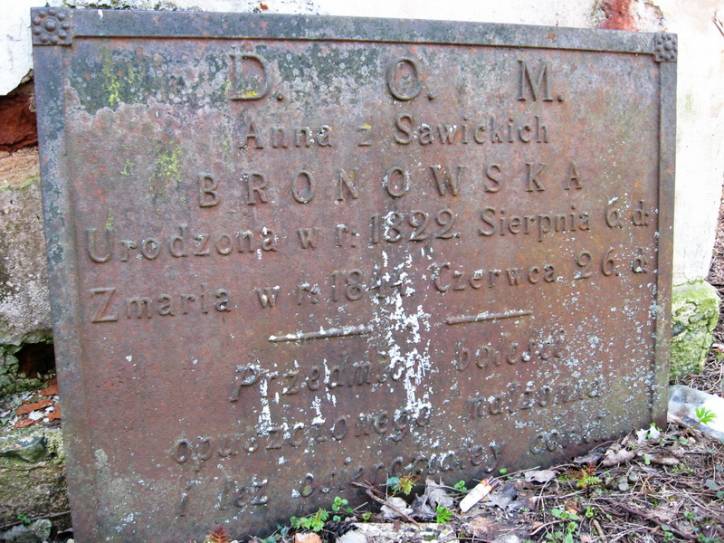 Višnieva. cemetery Old Christian