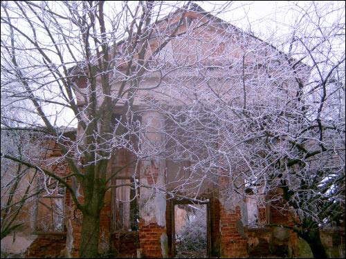 Ciasnówka (Płaskowicze). Zespół dworsko-parkowy 